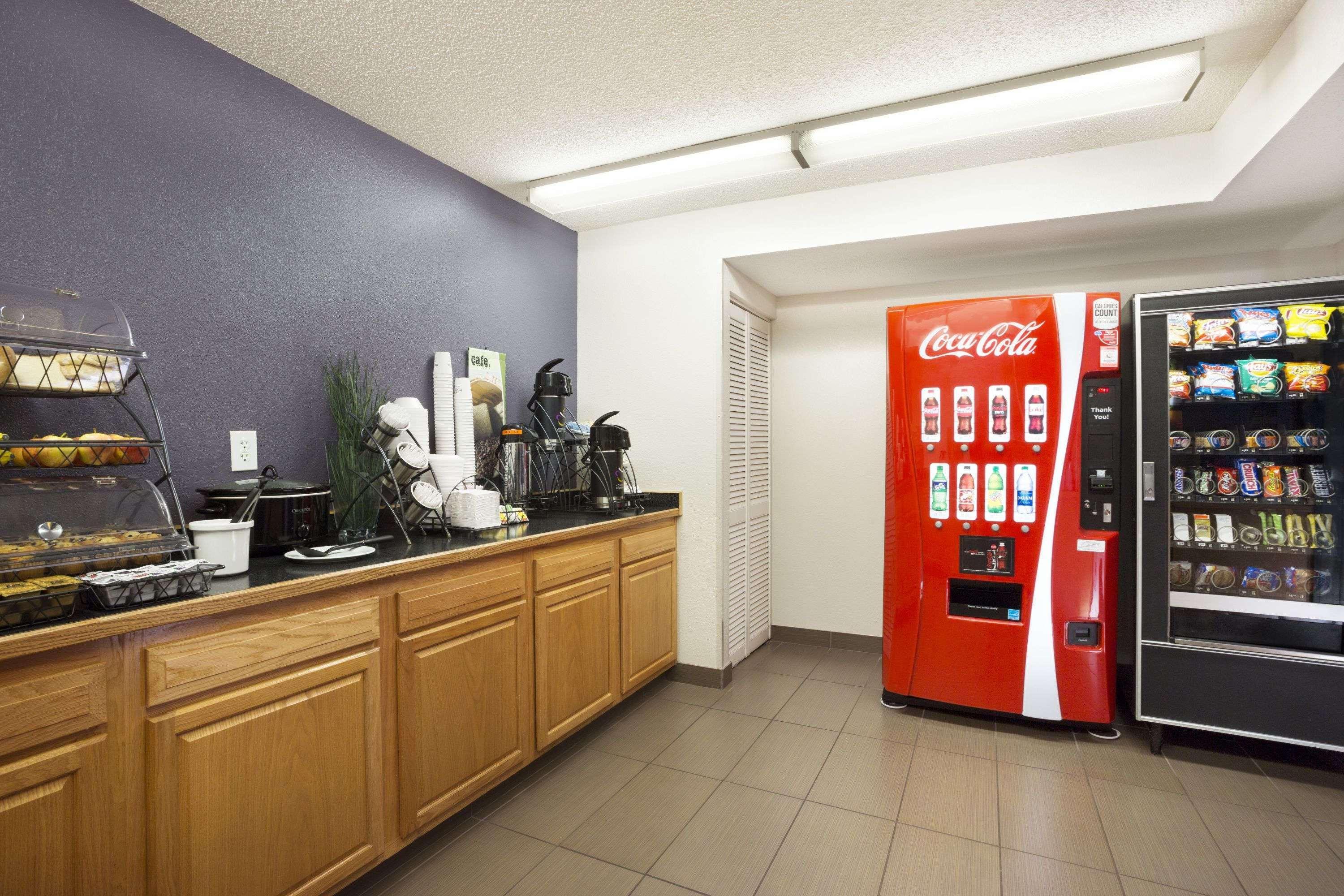 Microtel Inn By Wyndham Louisville East Esterno foto