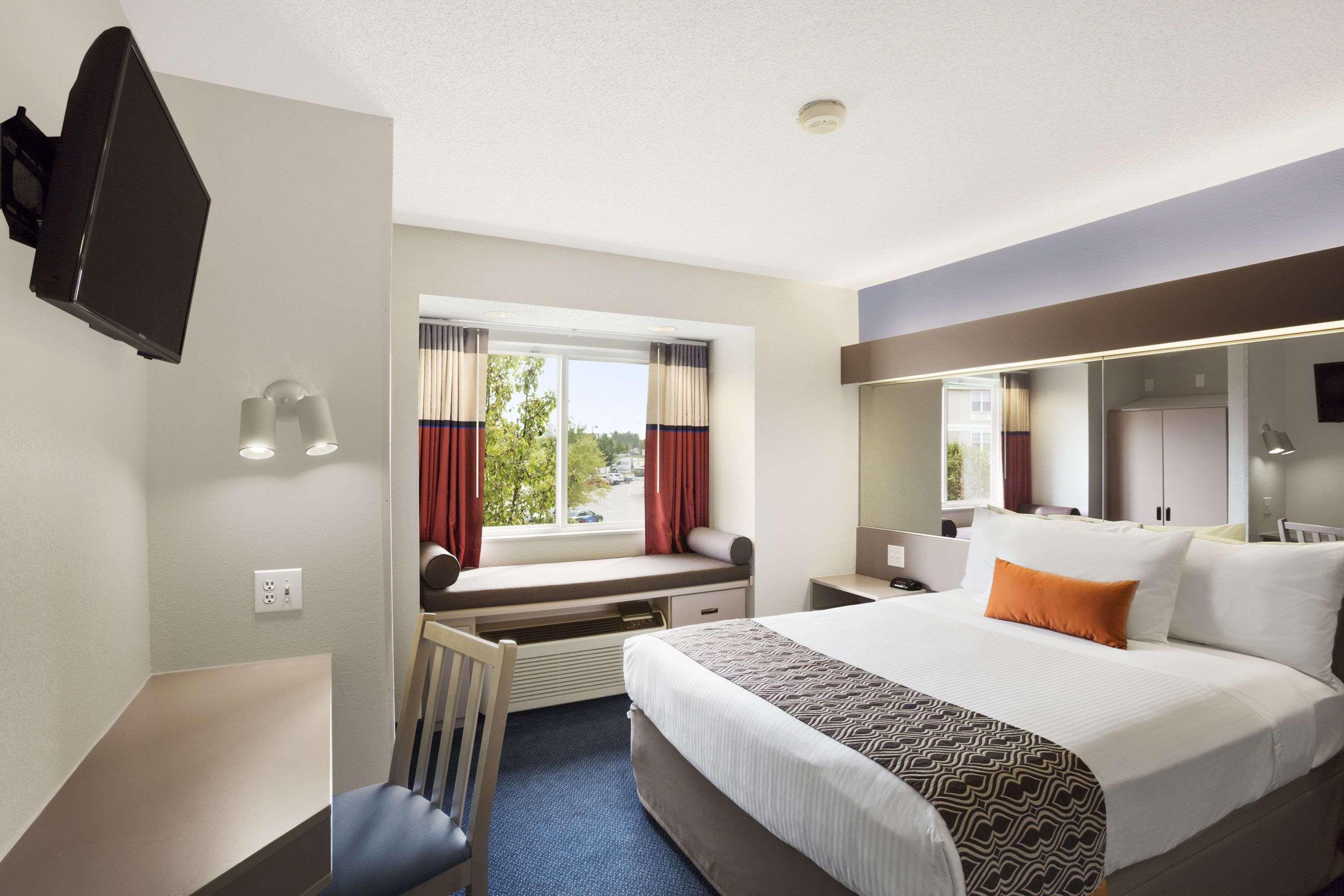 Microtel Inn By Wyndham Louisville East Esterno foto